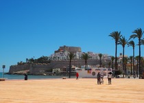 L'Ajuntament de Peníscola posa en marxa el procediment perquè els establiments de restauració puguen sol·licitar l'ampliació de les seues terrasses