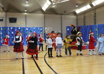 El CEIP Jaime Sanz de Peníscola rep la visita del Carter Reial
