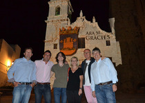 La façana de l’ermita de la Mare de Déu de l’Ermitana de Peníscola es va vestir anit d’història amb un vídeo mapping monumental
