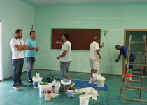 La Brigada Municipal d’Obres de l’Ajuntament de Peníscola du a terme millores i tasques de manteniment en l’Edifici Sociocultural