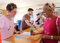 Peníscola consciencia els usuaris de les platges sobre la necessitat de preservar el valor mediambiental del litoral