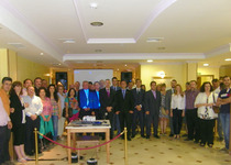 El Patronat Municipal de Turisme de Peníscola ha presentat avui, a Madrid, el nou servei de transport amb tren Alvia, directe des de Madrid a Peníscola