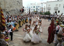 Peñíscola celebra la ofrenda floral a la Virgen de Ermitana