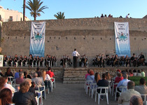 La banda de música de Peníscola torna a l’escenari amb un concert de marxes mores i cristianes