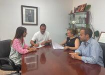 L'Ajuntament de Peníscola subscriu un conveni amb la Associació de Comerciants per a la promoció i dinamització del comerç en la localitat