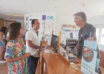 Peníscola ha atés, aquest agost, més de 24.000 persones en les oficines d'informació turística