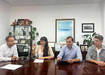 L'Ajuntament de Peníscola i l'Associació Mènades d’Irta firmen el conveni de col·laboració per a la promoció cultural i artística en el municipi