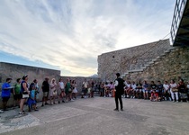 Gran ple a Peníscola en les Rutes Històriques Teatralitzades