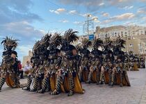 Peníscola ha posat el colofó final a la seua Festa Mora i Cristiana amb la desfilada d'eixida de la fortalesa