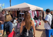 Los comercios de Peñíscola participan en la feria de Botigues al Carrer