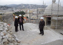 El primer tram de la restauració de la muralla renaixentista, acabat