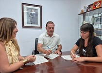 L'Ajuntament de Peníscola i l'Associació Mènades d’Irta signen un conveni de col·laboració 