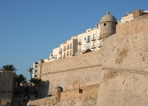 Peníscola llueix ja la totalitat de la façana nord restaurada