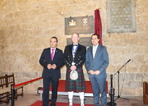 L'Associació d'Antics Alumnes de la Universitat de Saint Andrews homenatja el Papa Luna en el Castell de Peníscola