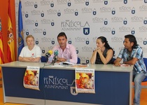 Espectacle de teatre, dansa i poesia a Peníscola en benefici de Creu Roja