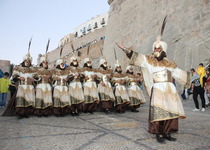 Peníscola posa el colofó final a les Festes Patronals amb la majestuosa desfilada de Moros i Cristians