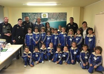 La Policia Local rep en dependències policials els alumnes de l’escola ISP School de Peníscola 