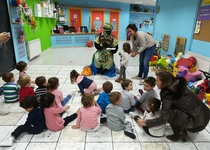 La Ludoteca Municipal de Peníscola rep la visita del Patge Reial dels Reis d’Orient