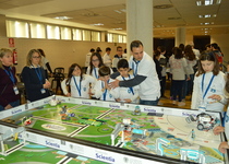 L’equip de robòtica de la Universitat Popular de Peníscola participa i sorprén en la First Lego League amb un projecte mediambiental per a la serra d’Irta