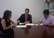 L’Ajuntament firma un conveni amb la Confraria de Pescadors San Pedro de Peníscola